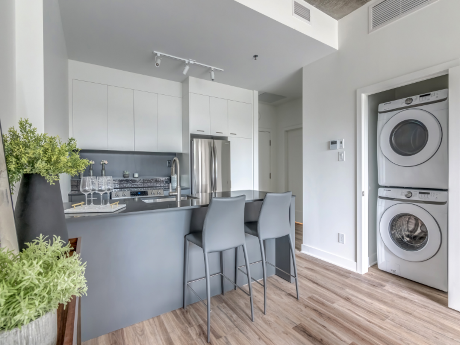 808-1999 William Rue, Montréal, QC, H3J 1R9 - 7