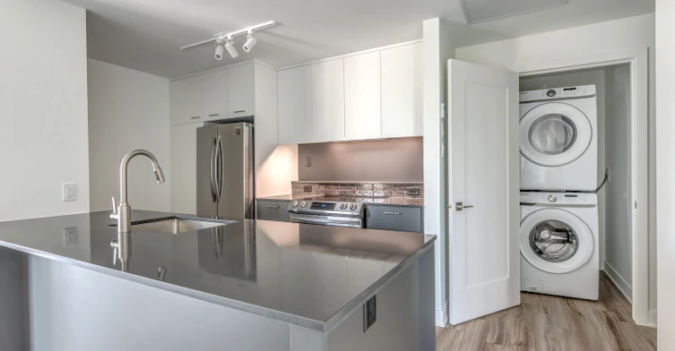 1999 William Rue, Montréal, QC, H3J 1R9 - 14