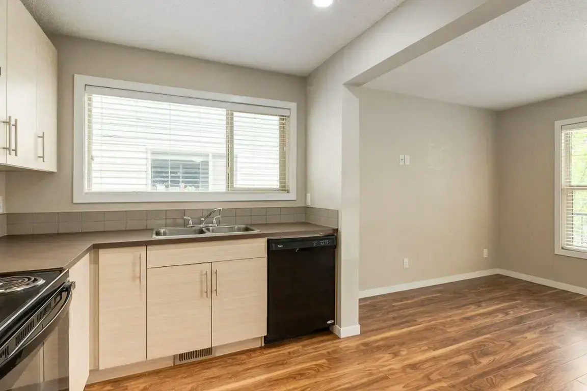 0103-1704 Heartland Avenue, Cochrane, AB, T4C 2L2 - 25