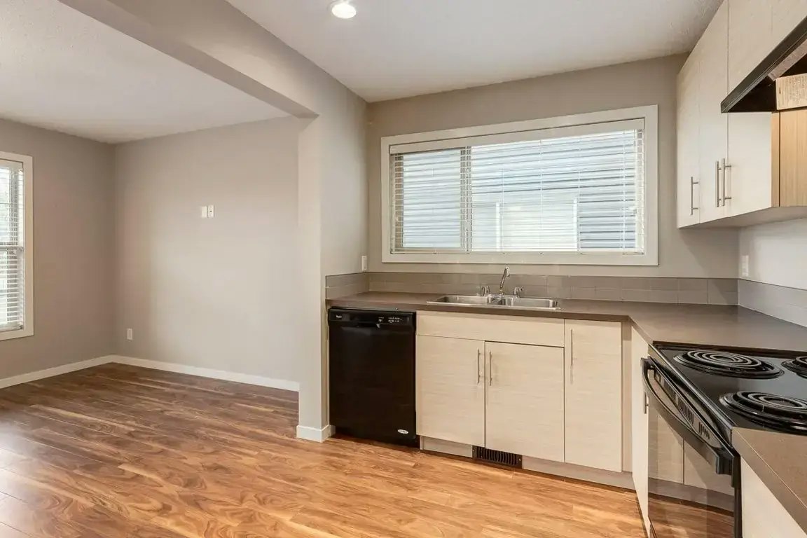 0103-1704 Heartland Avenue, Cochrane, AB, T4C 2L2 - 7