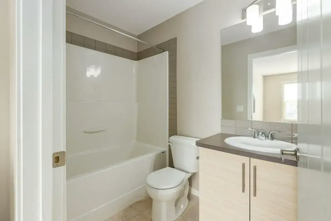 0103-1704 Heartland Avenue, Cochrane, AB, T4C 2L2 - 37