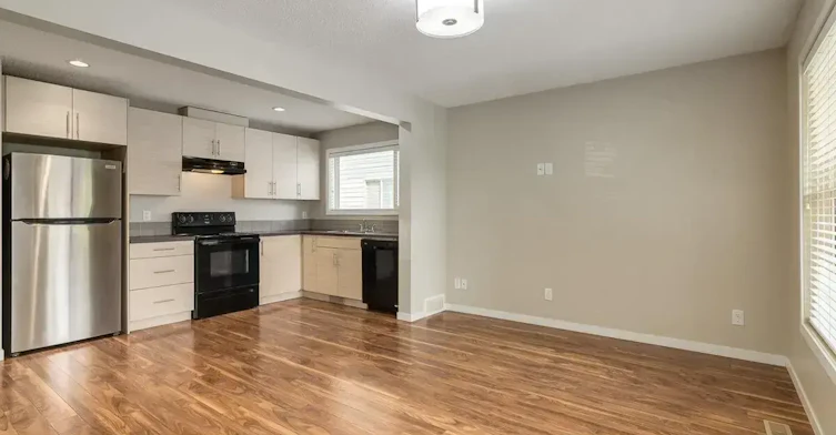 0103-1704 Heartland Avenue, Cochrane, AB, T4C 2L2 - 22