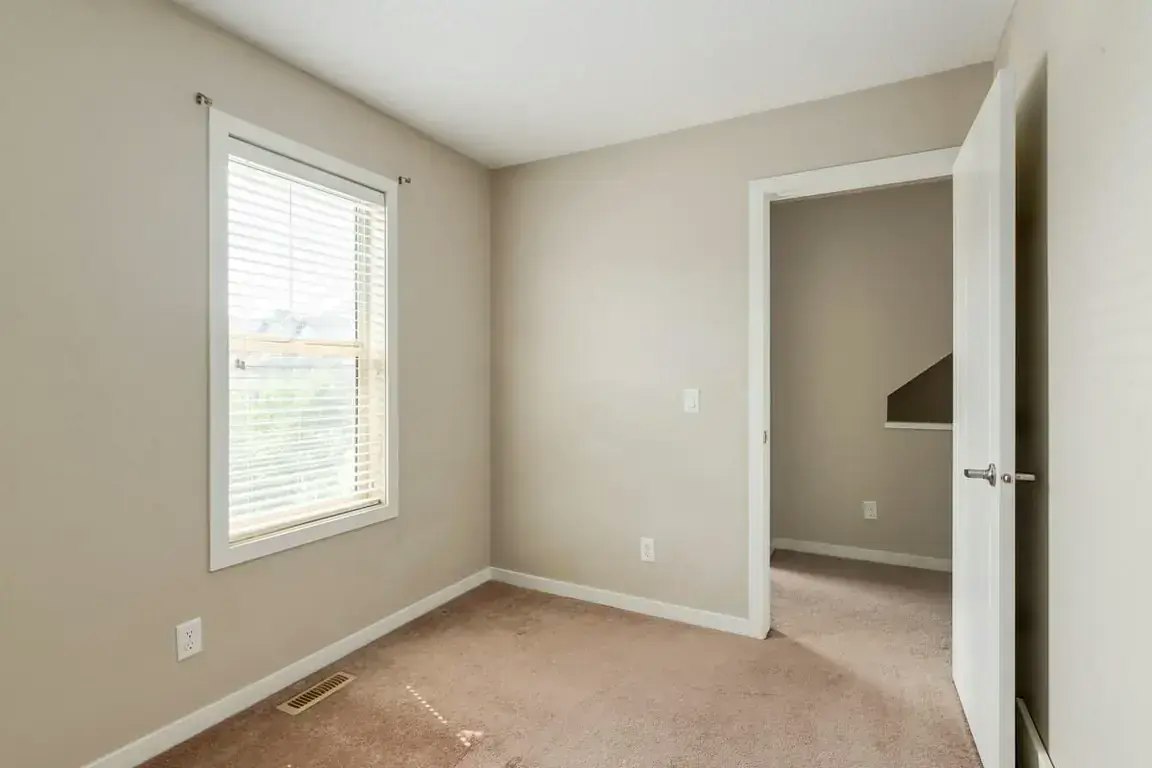 0103-1704 Heartland Avenue, Cochrane, AB, T4C 2L2 - 29
