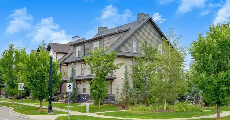 0201-1704 Heartland Avenue, Cochrane, AB, T4C 2L2 - 40