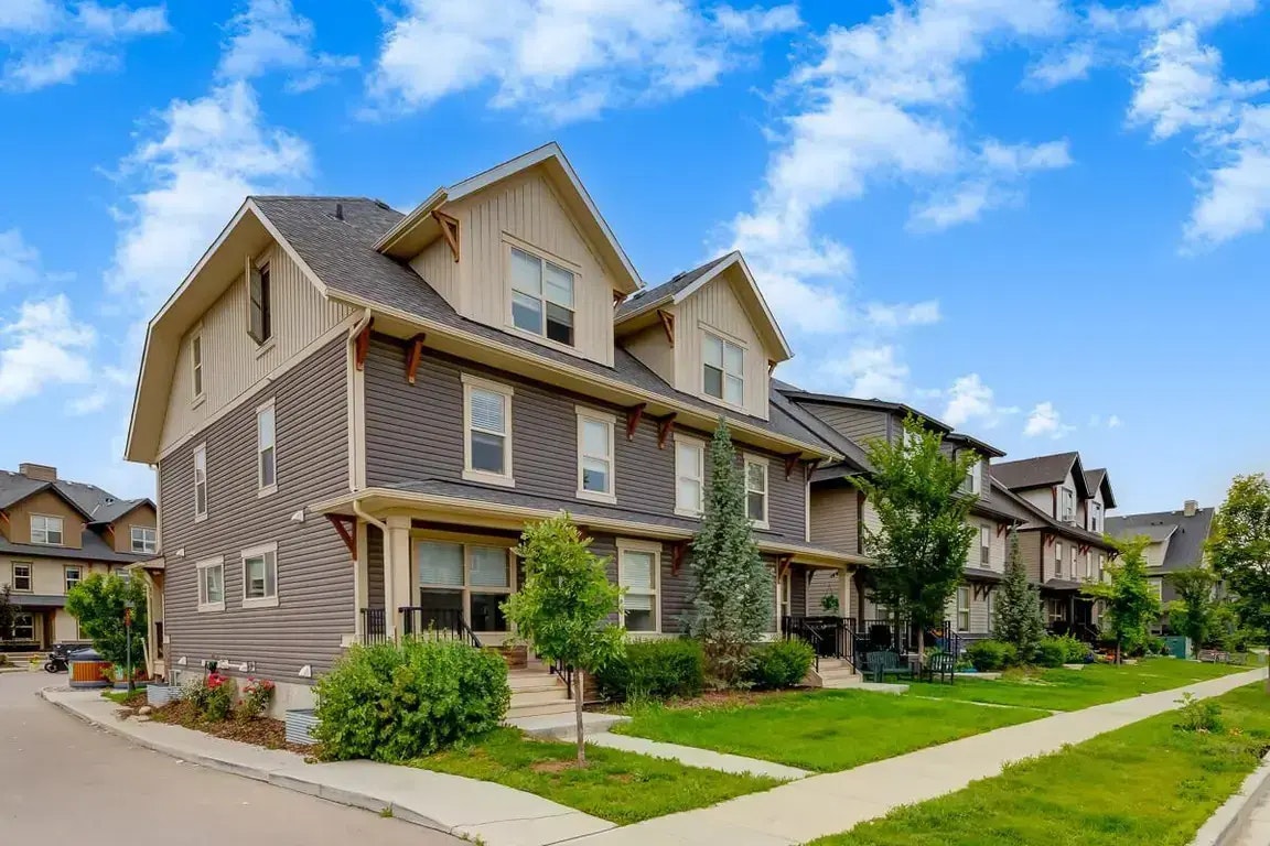 0201-1704 Heartland Avenue, Cochrane, AB, T4C 2L2 - 39