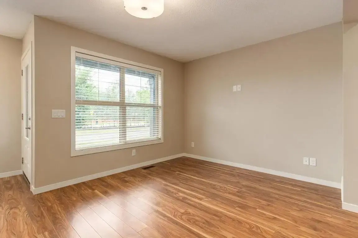 0201-1704 Heartland Avenue, Cochrane, AB, T4C 2L2 - 5
