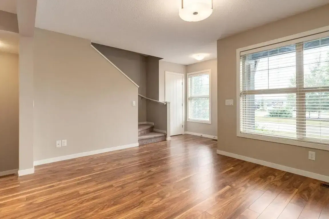 0201-1704 Heartland Avenue, Cochrane, AB, T4C 2L2 - 2