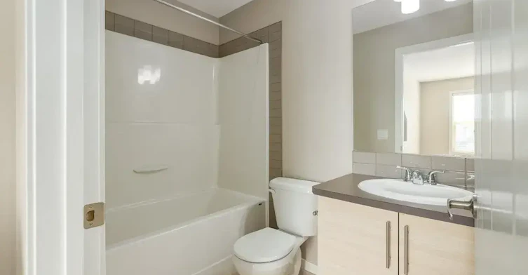 0201-1704 Heartland Avenue, Cochrane, AB, T4C 2L2 - 37
