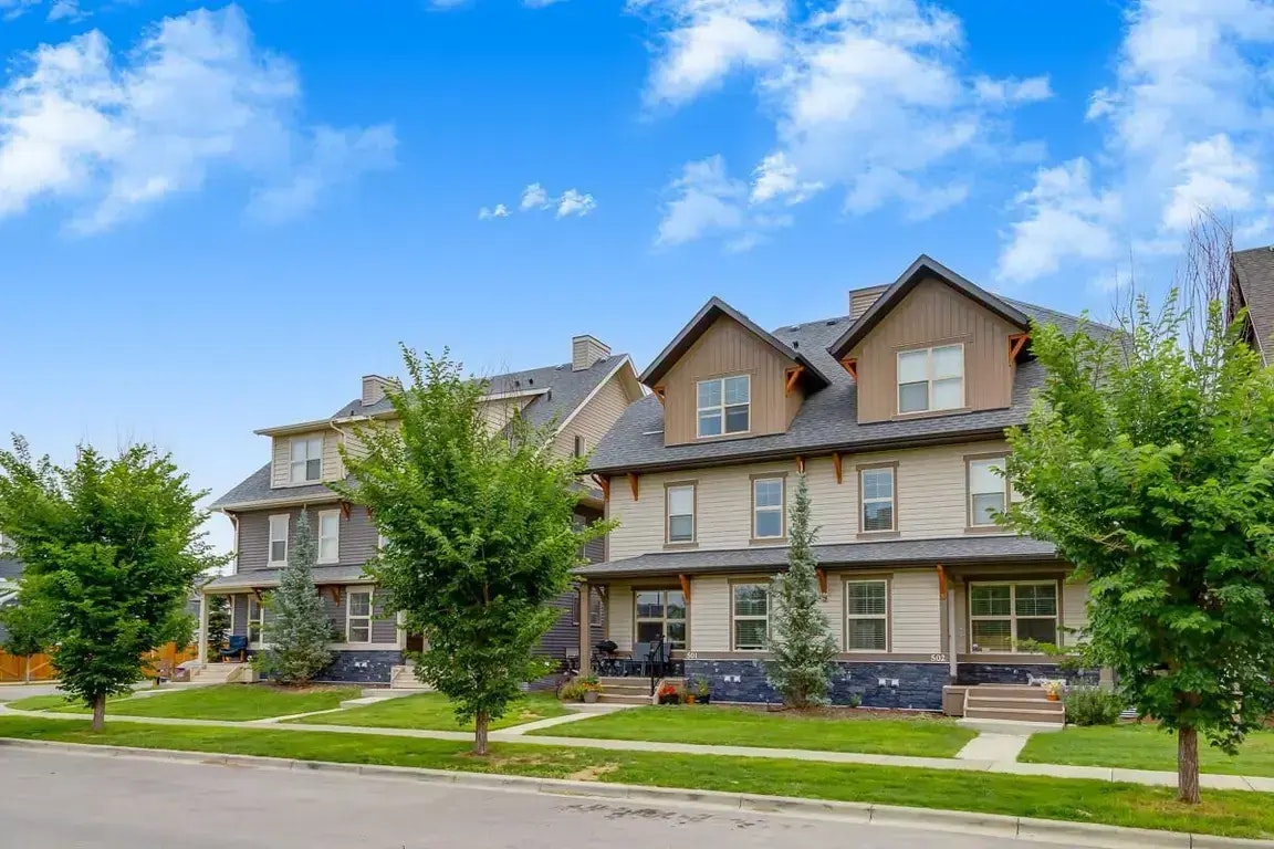 0201-1704 Heartland Avenue, Cochrane, AB, T4C 2L2