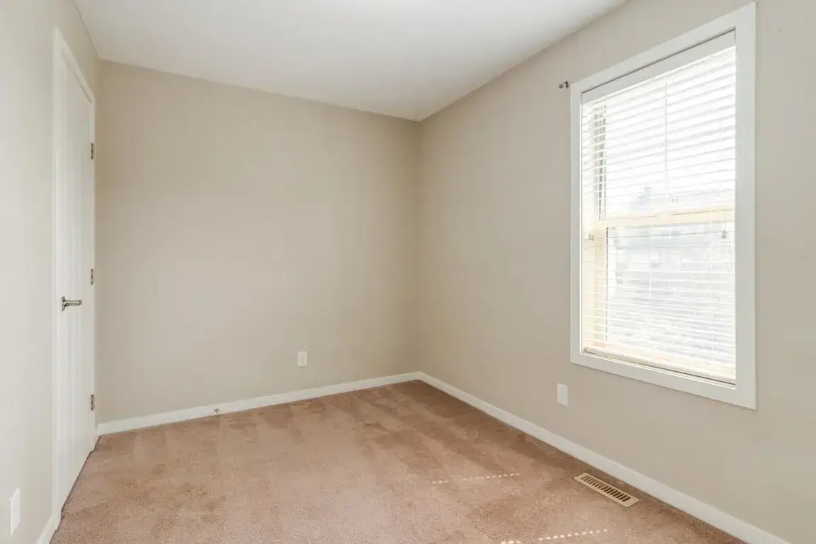 0201-1704 Heartland Avenue, Cochrane, AB, T4C 2L2 - 28