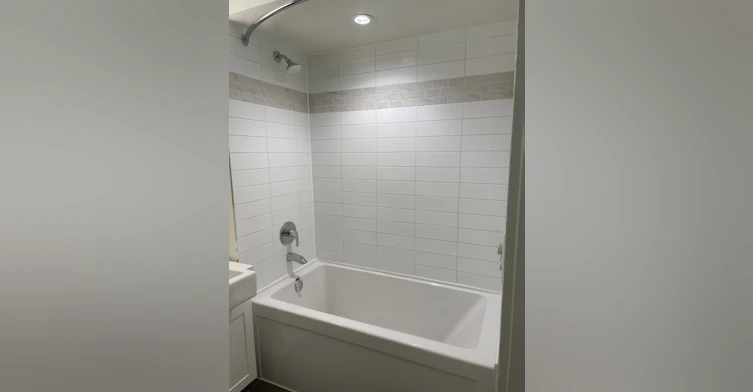 8-1925 Maple Street, Vancouver, BC, V6J 3T1 - 3