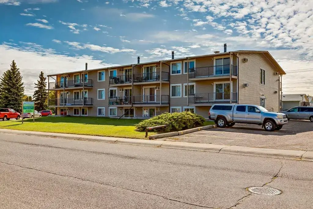 104-99 Carswell Road SE, Medicine Hat, AB, T1B 1M2 - 8