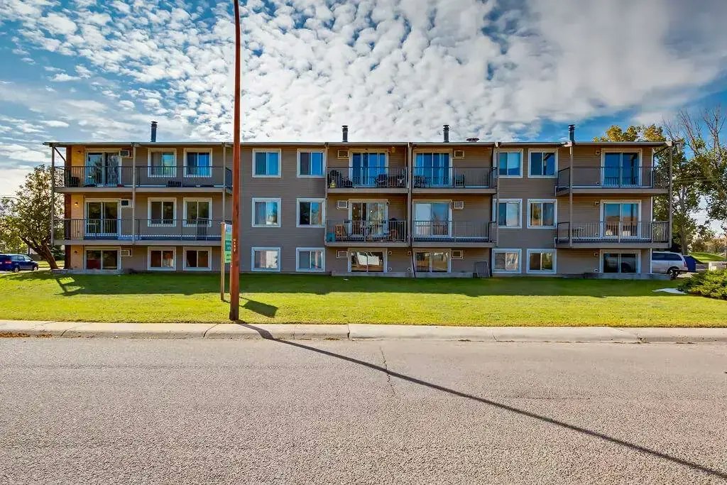 104-99 Carswell Road SE, Medicine Hat, AB, T1B 1M2 - 7