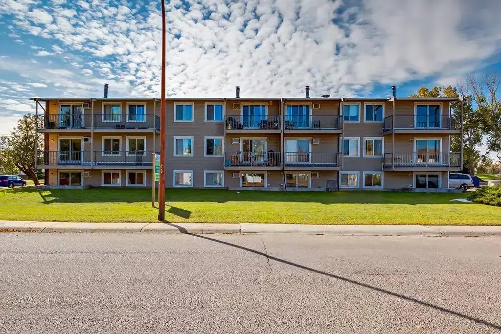 307-99 Carswell Road SE, Medicine Hat, AB, T1B 1M2 - 7
