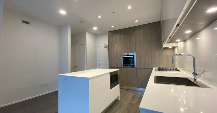 2209-4650 Brentwood Boulevard, Burnaby, BC, V5C 0M3 - 3