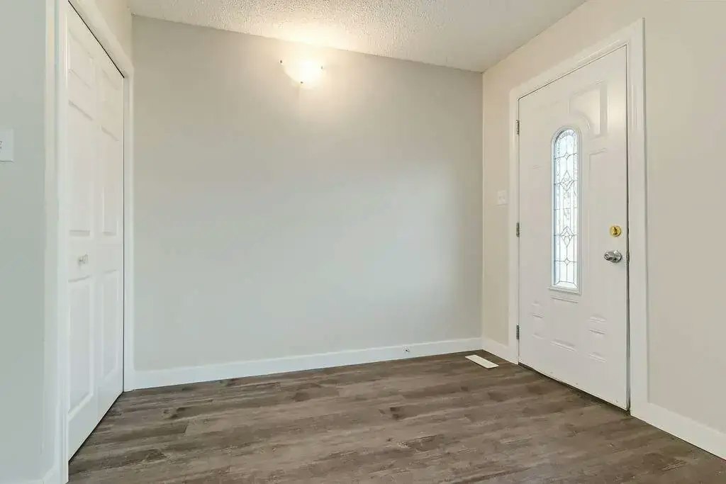 4607A-4603 48 Avenue, Wetaskiwin, AB, T9A 0M2 - 8