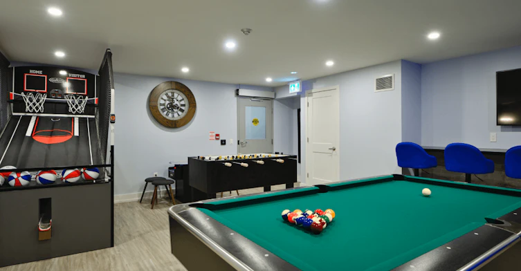 77 Huntley Street, Toronto, ON, M4Y 2P3 - 6