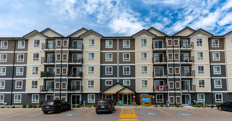 1085 Court Avenue, Winnipeg, MB, R2P 2H8