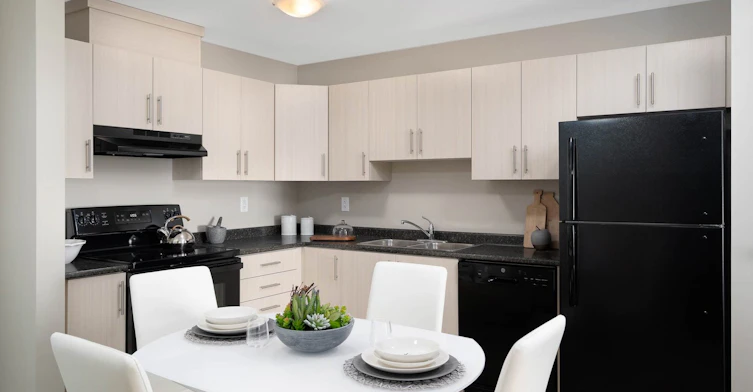 1085 Court Avenue, Winnipeg, MB, R2P 2H8 - 7