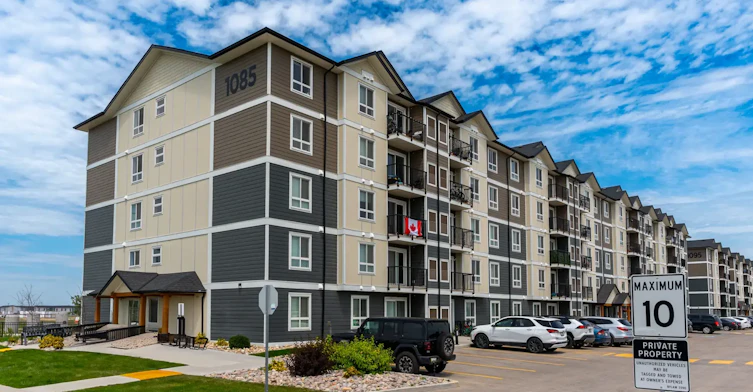 1085 Court Avenue, Winnipeg, MB, R2P 2H8 - 2
