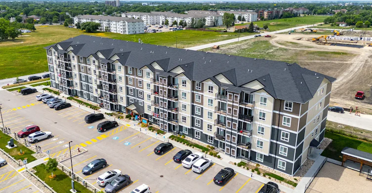 1085 Court Avenue, Winnipeg, MB, R2P 2H8 - 3