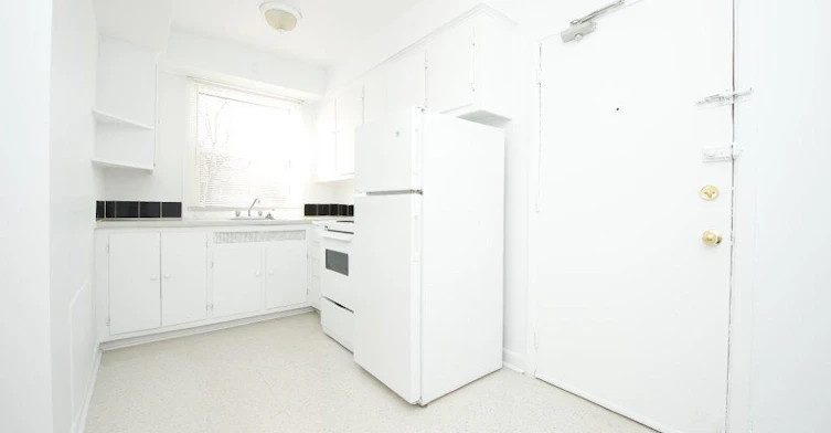 2-358 Mcarthur Avenue, Ottawa, ON, K1L 6N7 - 3