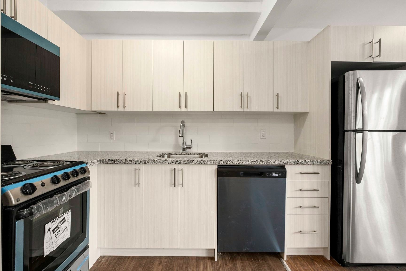 2 Torbolton Drive, Toronto, ON, M9W 3Y2 - 2