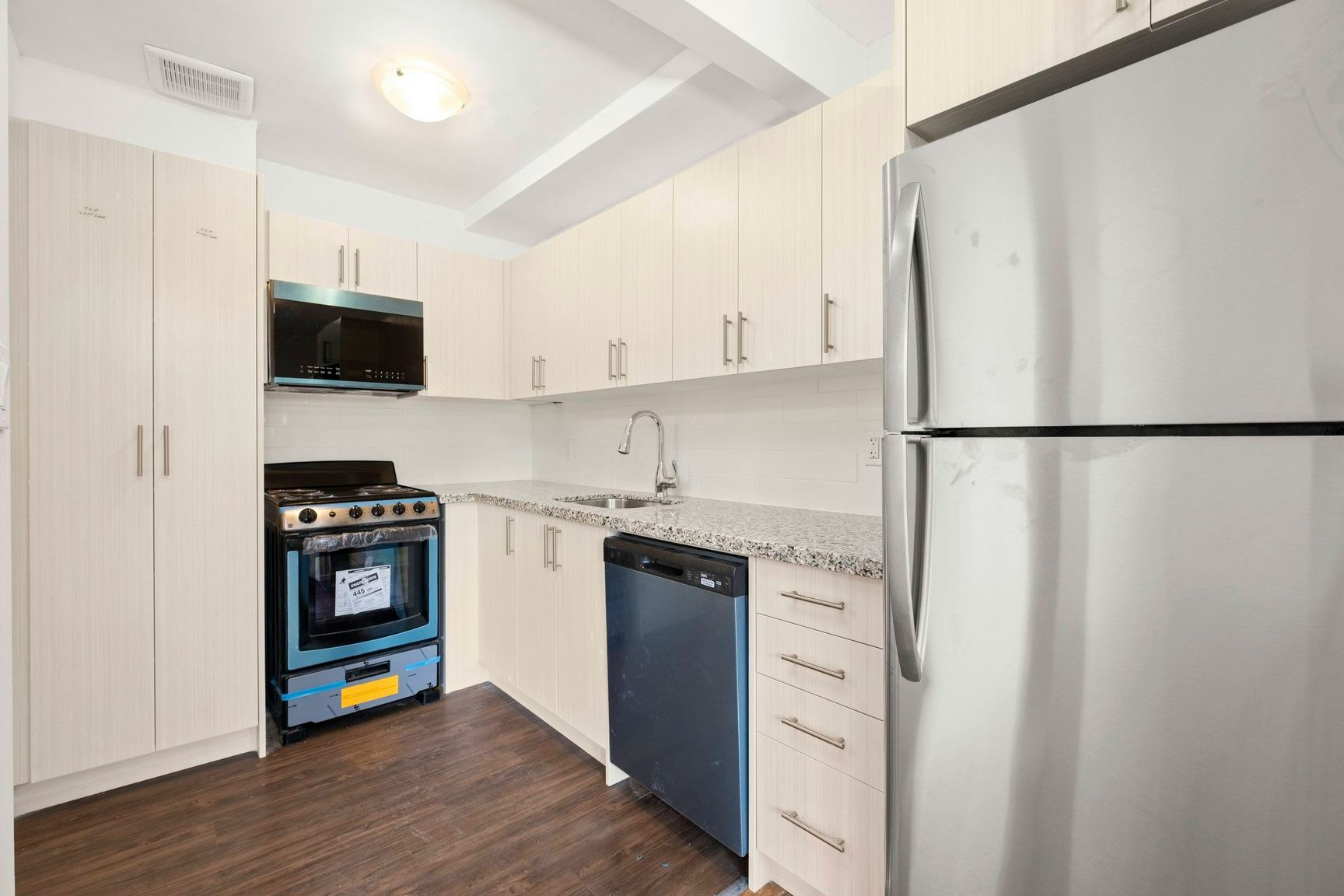 2 Torbolton Drive, Toronto, ON, M9W 3Y2