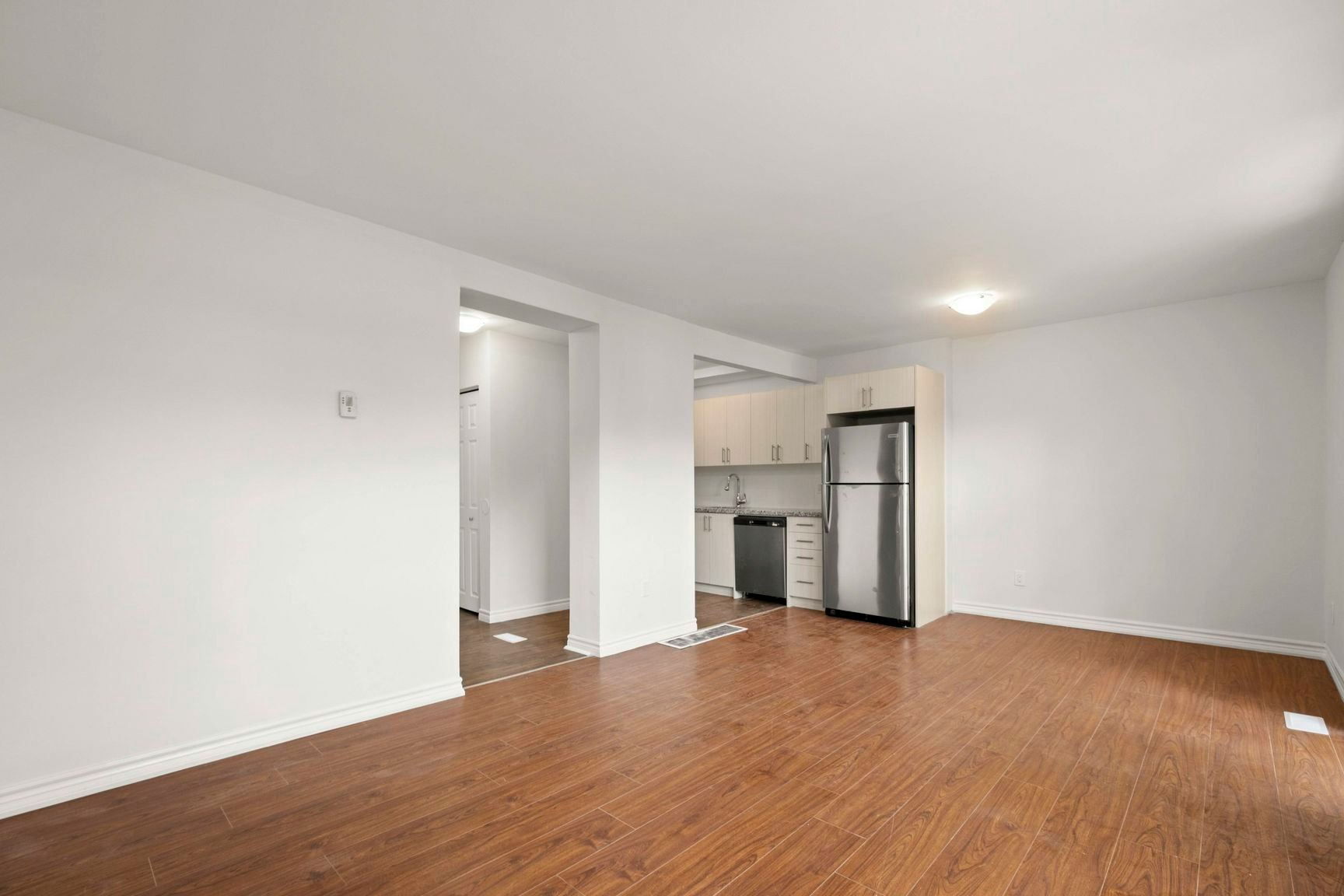 2 Torbolton Drive, Toronto, ON, M9W 3Y2 - 4
