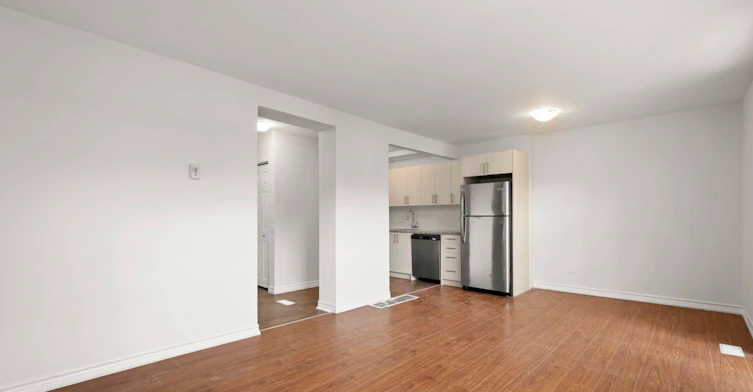 2 Torbolton Drive, Toronto, ON, M9W 3Y2 - 4