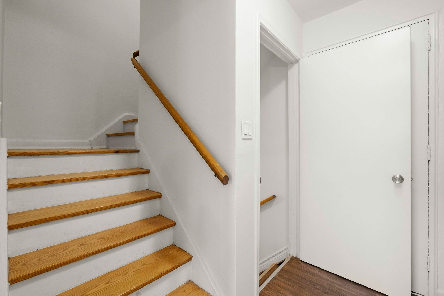 2 Torbolton Drive, Toronto, ON, M9W 3Y2 - 7