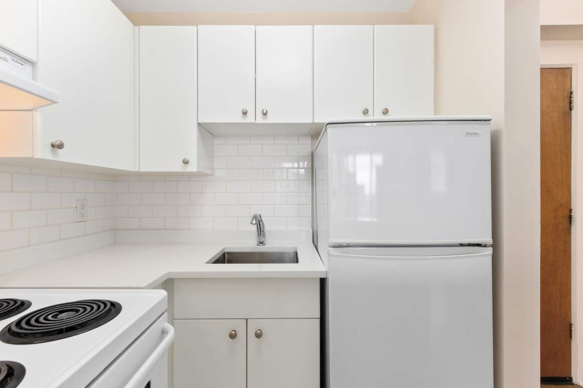 1201-1250 Comox Street, Vancouver, BC, V6E 1K8 - 9