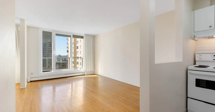 1201-1250 Comox Street, Vancouver, BC, V6E 1K8 - 2