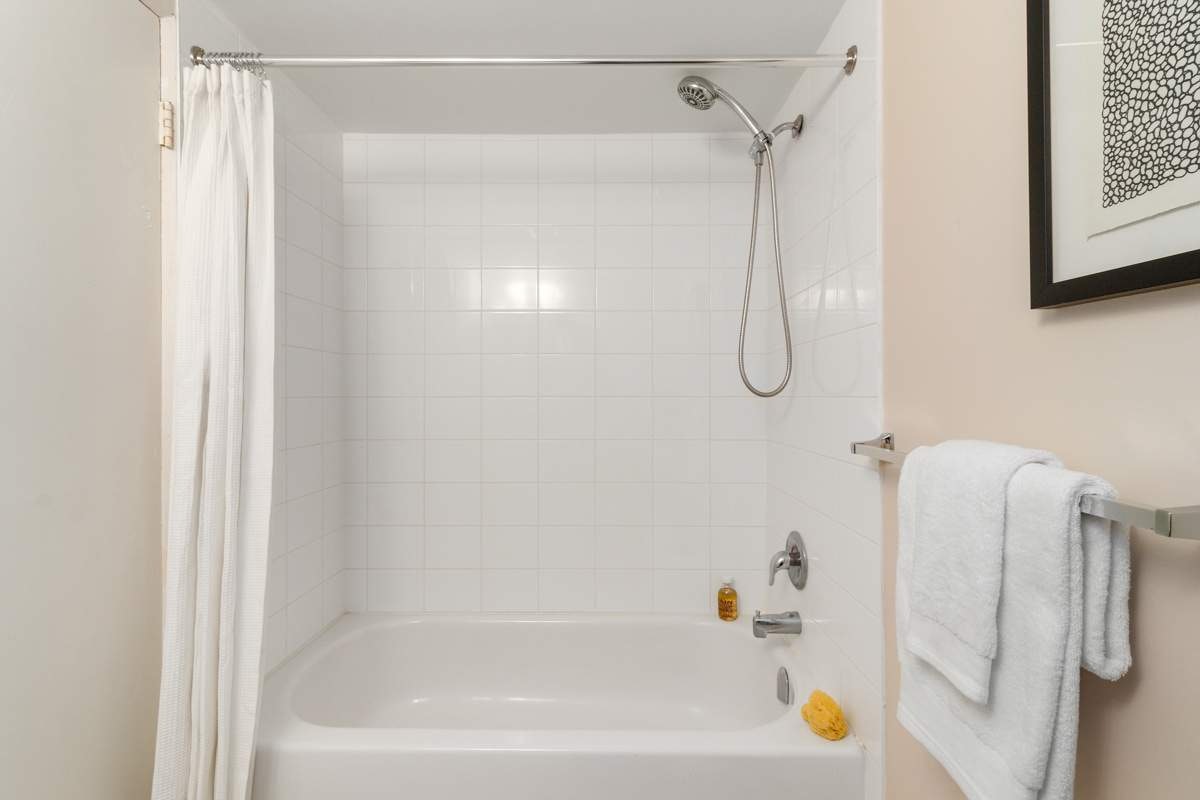 1201-1250 Comox Street, Vancouver, BC, V6E 1K8 - 13