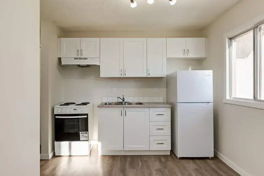 01-10033 154th Street, Edmonton, AB, T5P 2H1 - 11