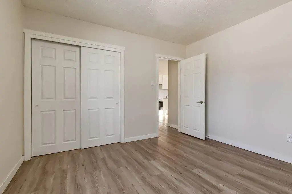 01-10033 154th Street, Edmonton, AB, T5P 2H1 - 14