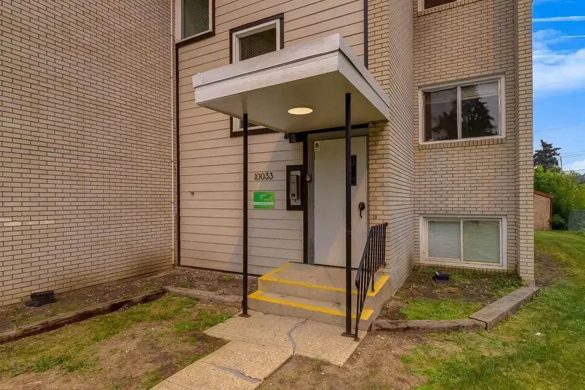 01-10033 154th Street, Edmonton, AB, T5P 2H1 - 18
