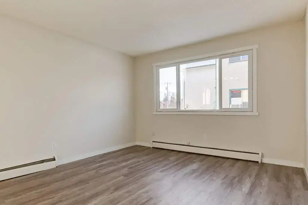 01-10033 154th Street, Edmonton, AB, T5P 2H1 - 6