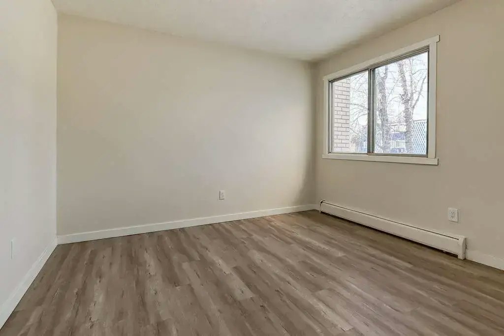 02-10033 154th Street, Edmonton, AB, T5P 2H1 - 13