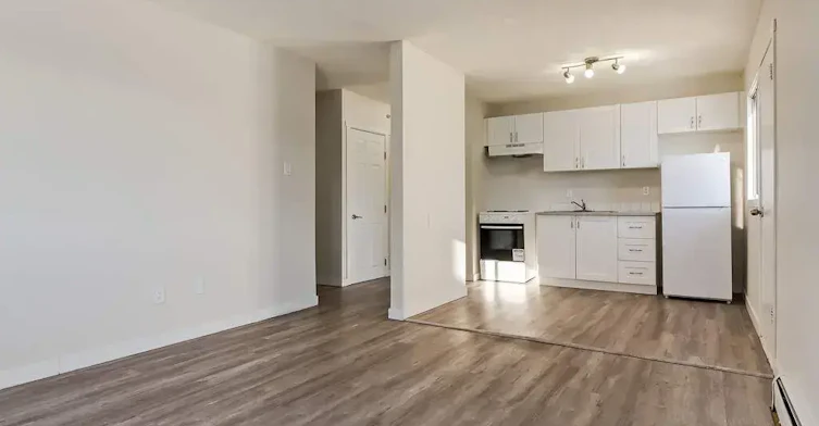 02-10033 154th Street, Edmonton, AB, T5P 2H1 - 8