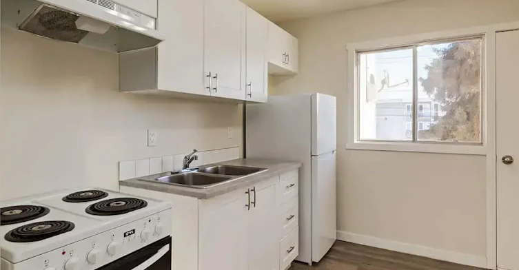 02-10033 154th Street, Edmonton, AB, T5P 2H1 - 12