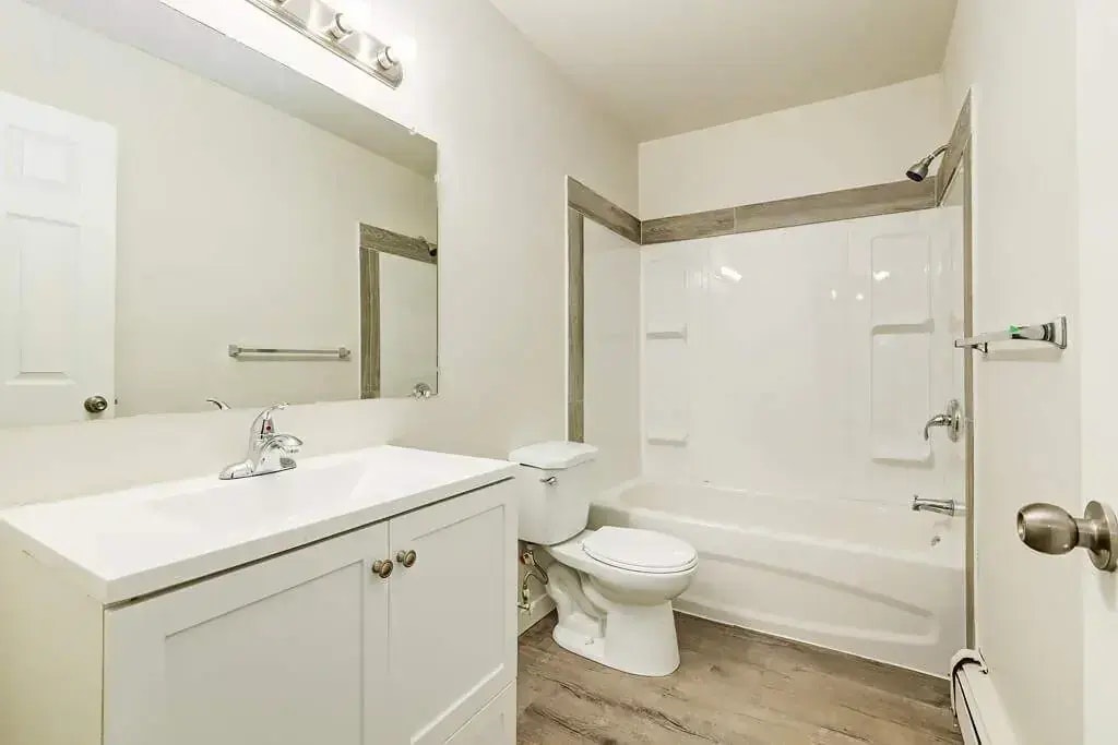 302-11825 88 Street, Edmonton, AB, T5B 3R9 - 9