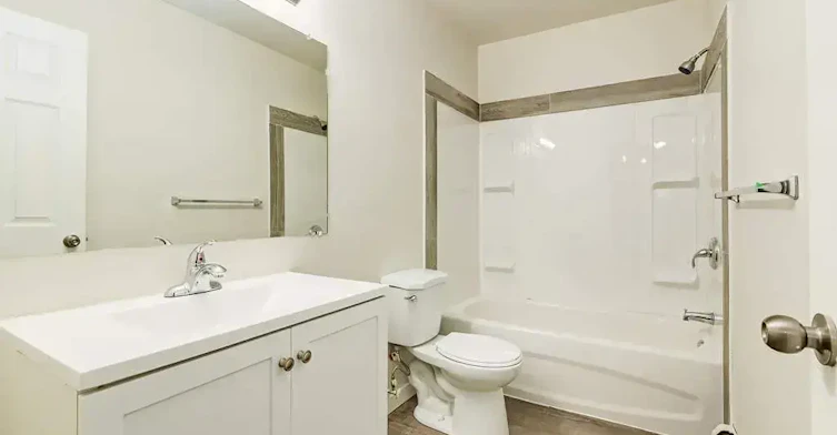 302-11825 88 Street, Edmonton, AB, T5B 3R9 - 9