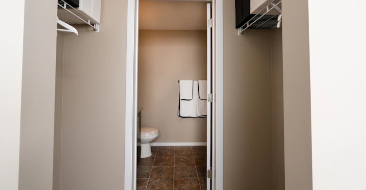 18124 78 Street, Edmonton, AB, T5Z 0N8 - 9