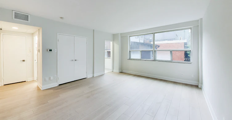 291 Avenue Road, Toronto, ON, M4V 2G9 - 4