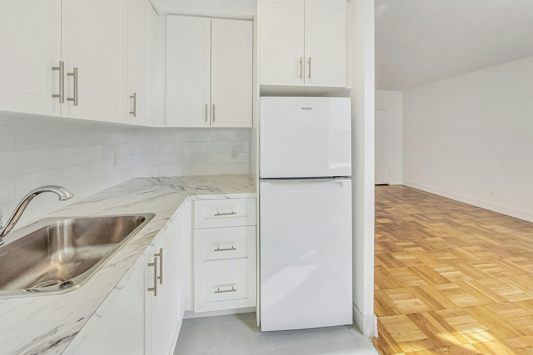 291 Avenue Road, Toronto, ON, M4V 2G9 - 2