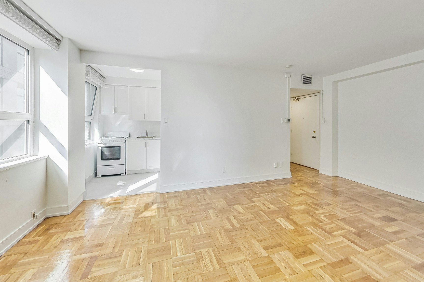 291 Avenue Road, Toronto, ON, M4V 2G9
