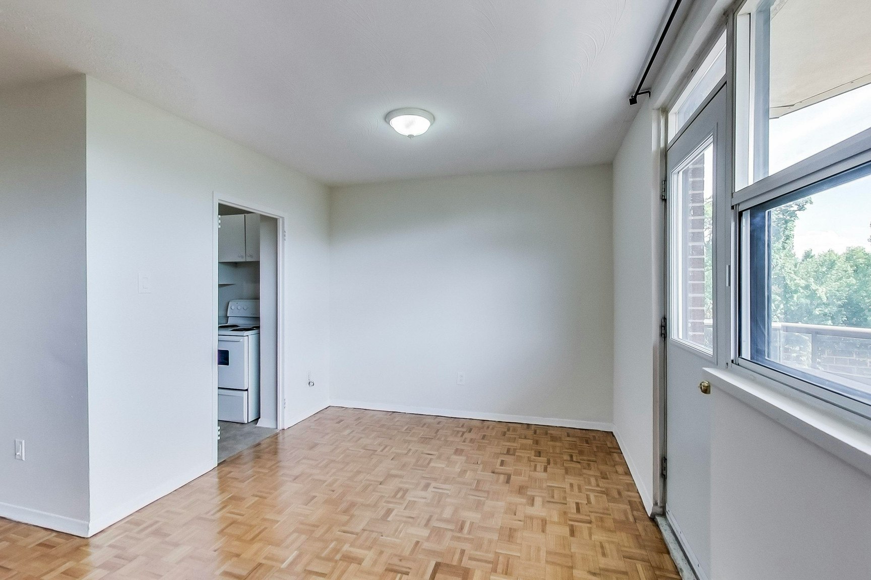 32 Clayland Drive, Toronto, ON, M3A 2A5 - 7