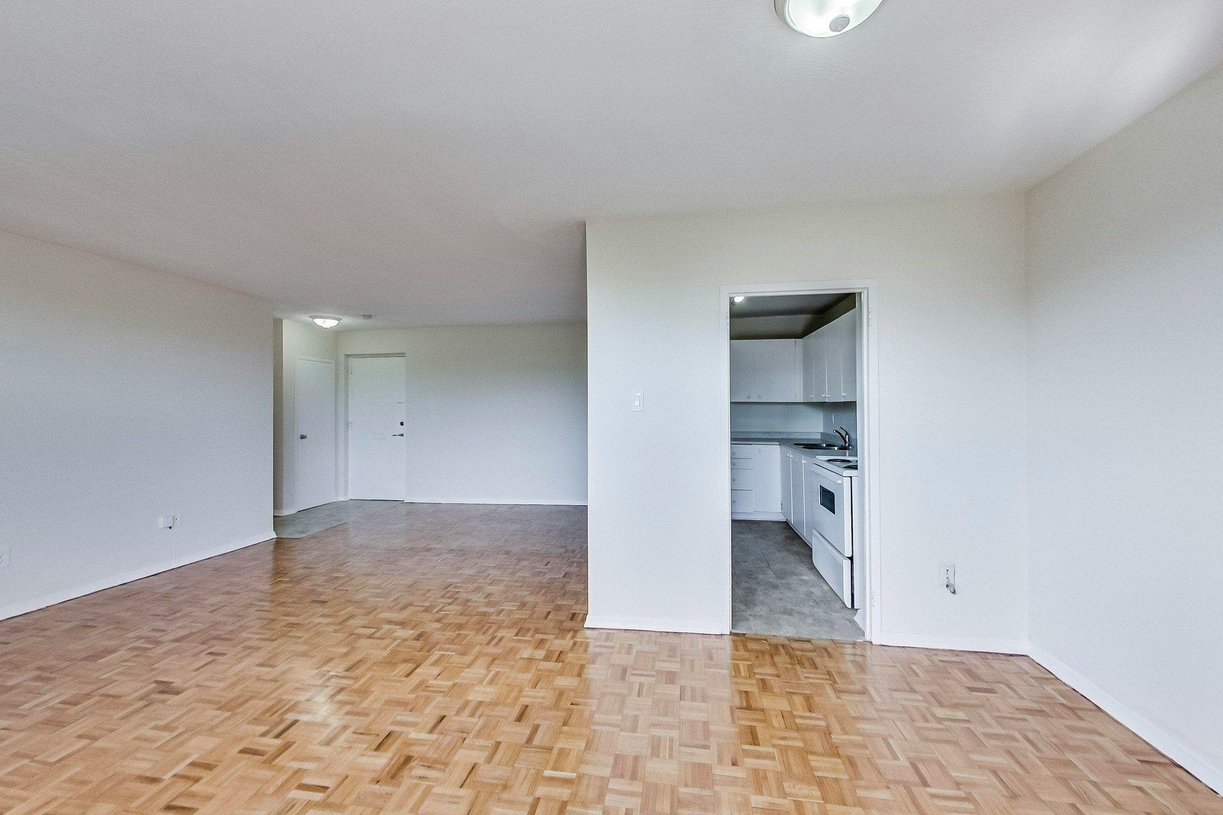 32 Clayland Drive, Toronto, ON, M3A 2A5 - 8