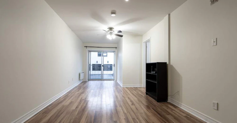 212/403/207-60 Avenue Des Pins, Montréal, QC, H2W 1R2 - 2